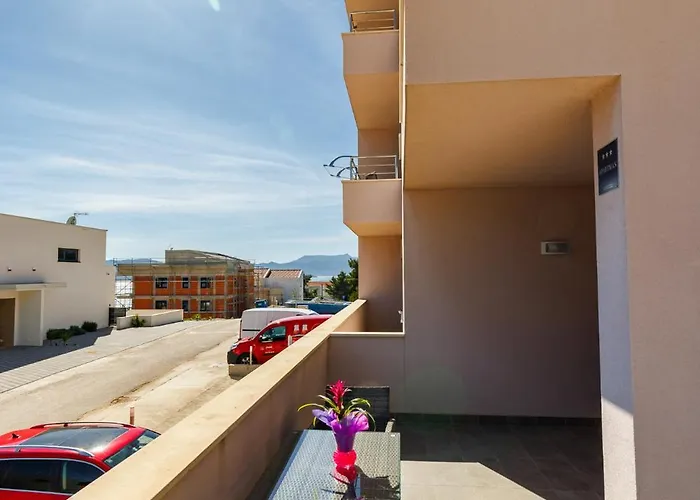 Providenca * Komarna