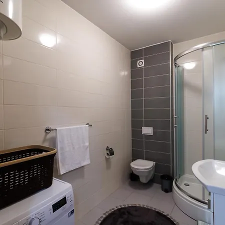 Providenca * 科马尔纳