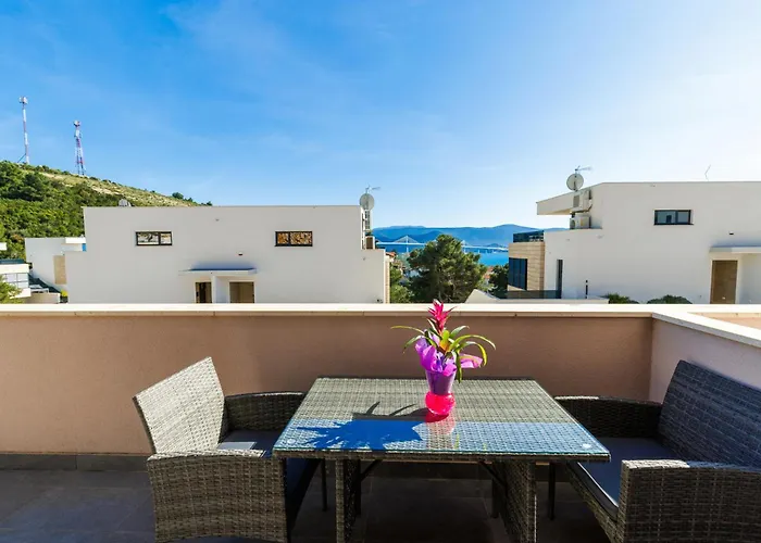 Providenca * Komarna